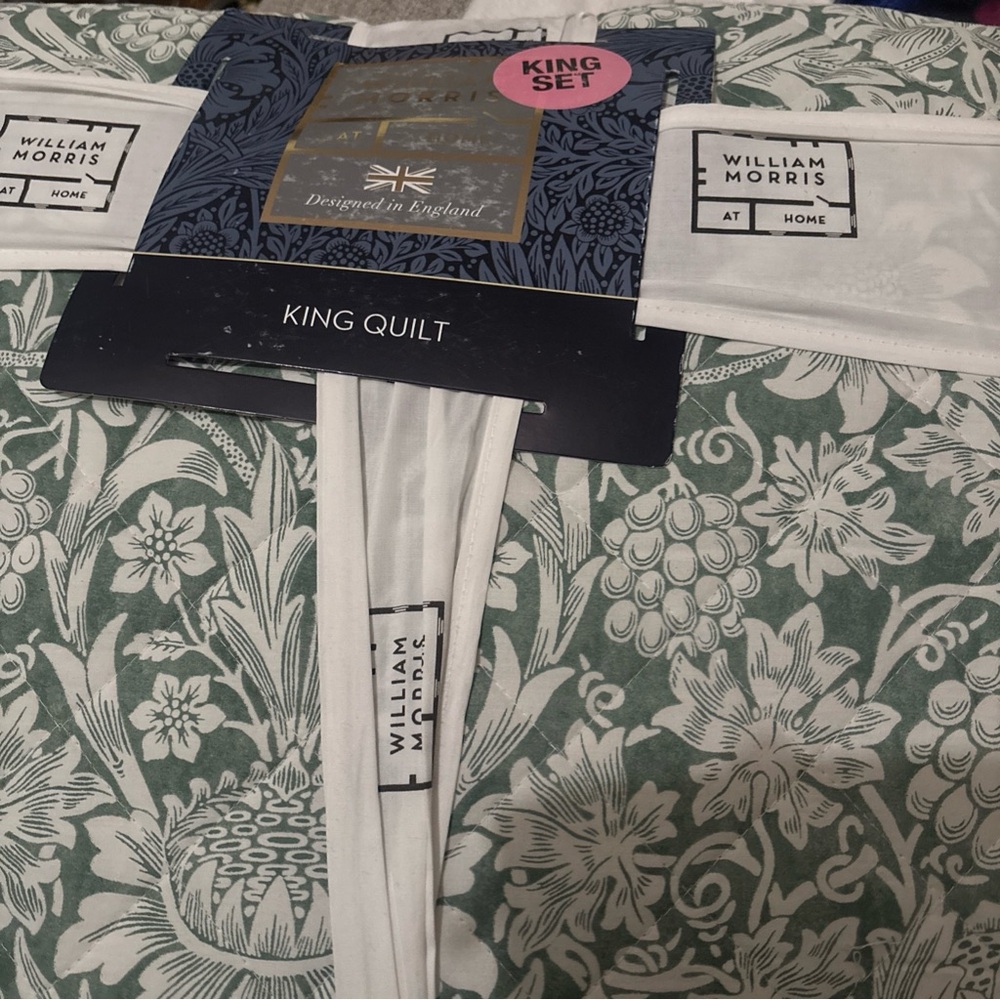 William Morris Sunflower Evergreen King Quilt
